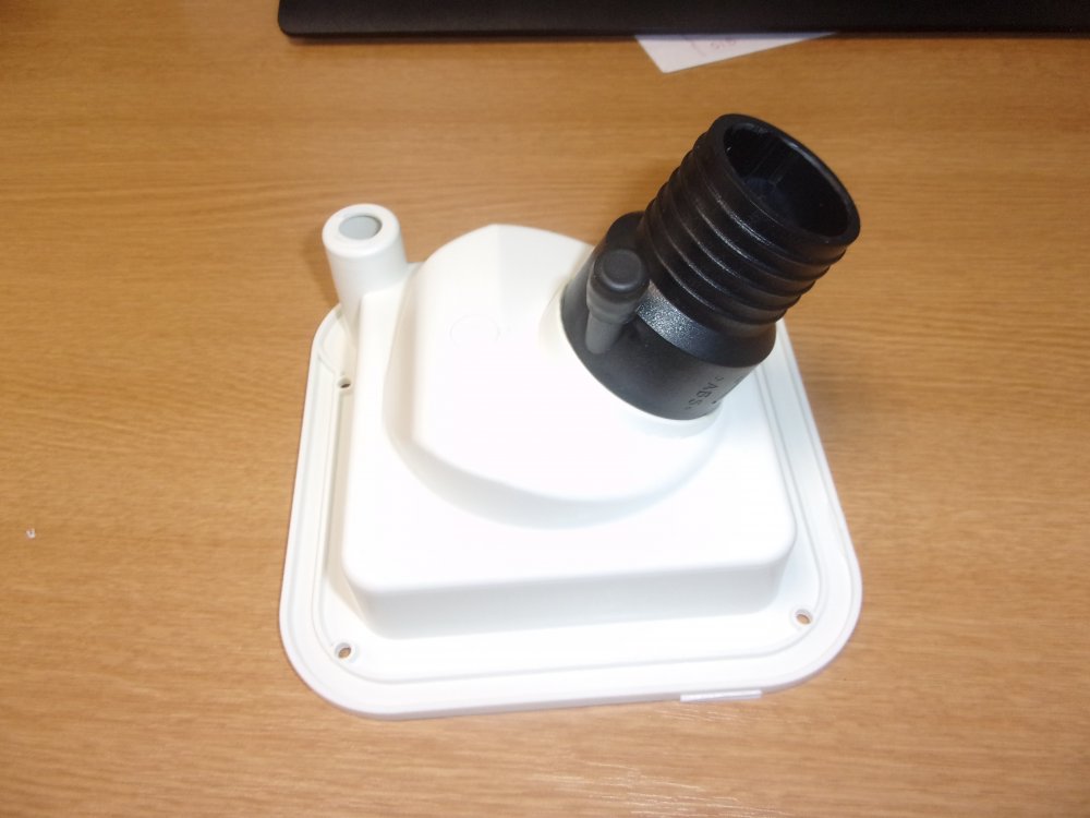 FRESH WATER INLET WITH BLUE CAP